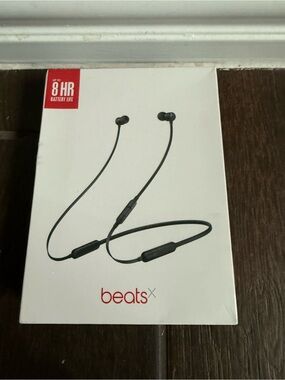 BeatsX Wireless Neckband Earphones — Black